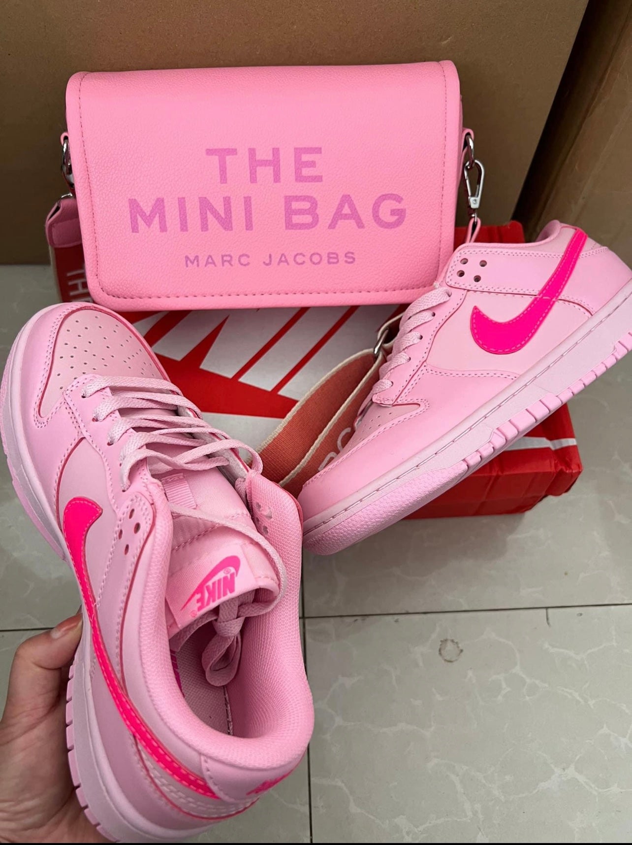 Pink Dunks w Marc Jacob Mini Purse Set